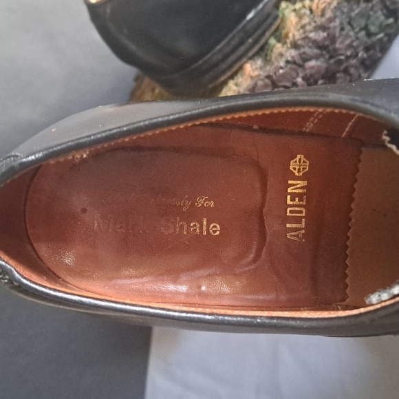 Alden Shoes Men's 9.5 Black Calfskin Straight Tip Bal Mark Shale Dress Oxfords - Picture 5 of 6